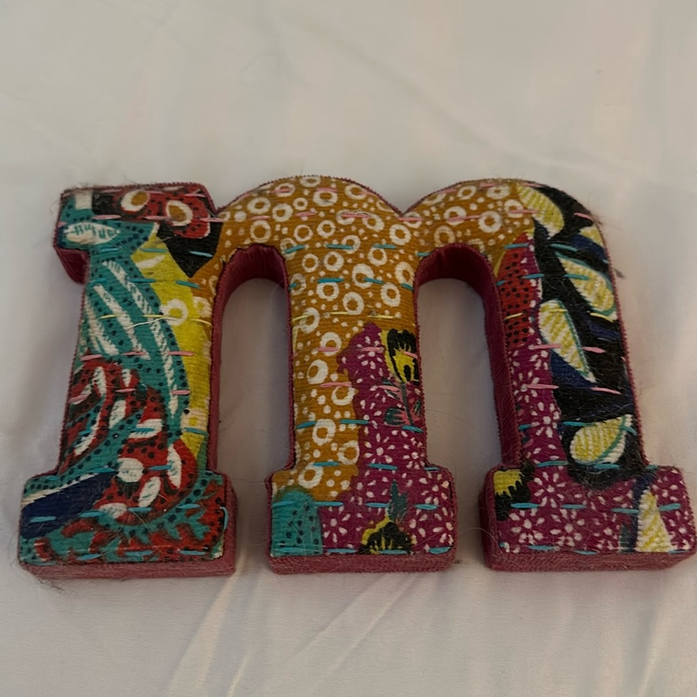 Anthropologie “M”